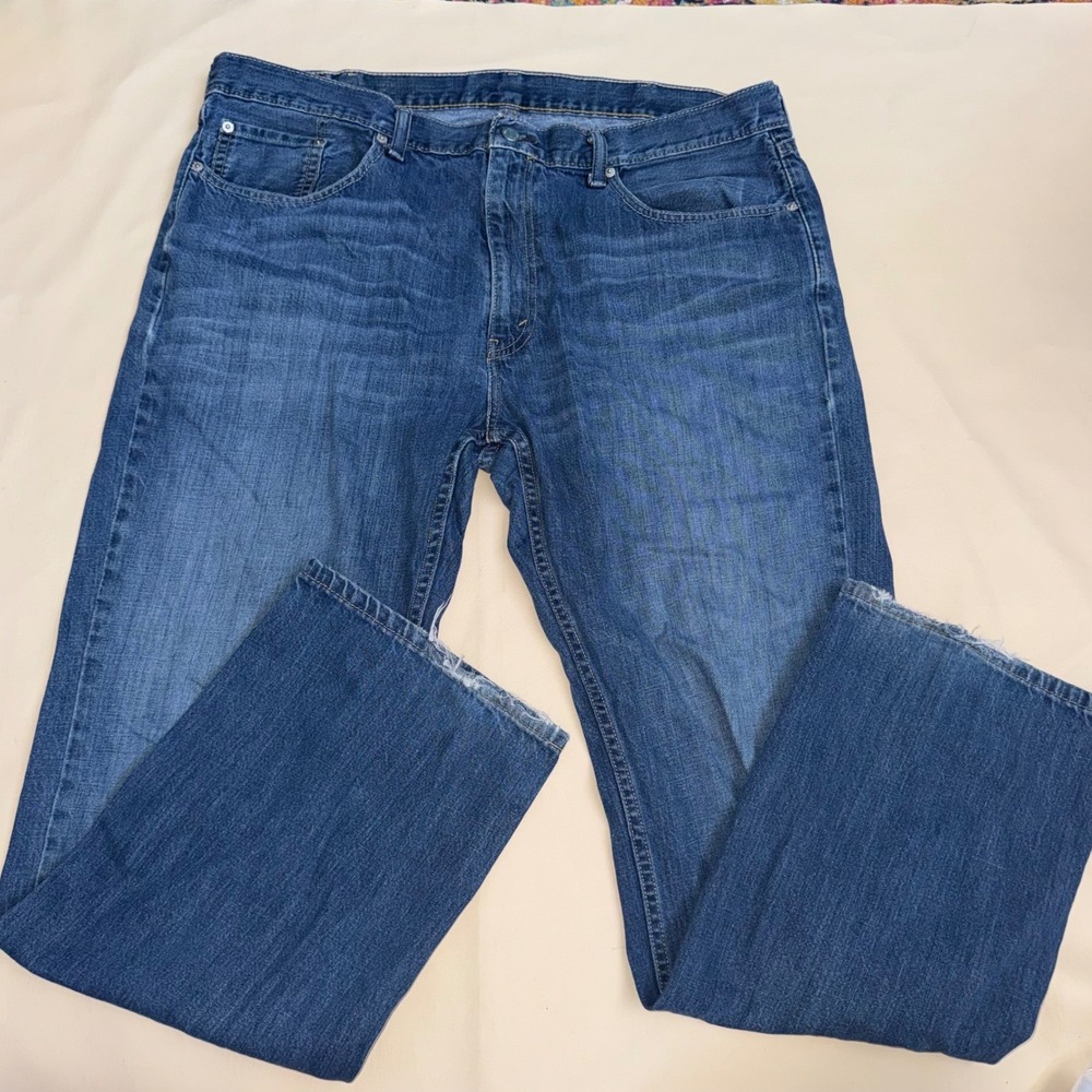 Levis 559 Relaxed Straight Jeans Mens 40x32 Medium Wash Distressed Blue Denim